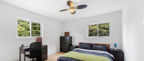 4 chambres, bureau, Wi-Fi gratuit, draps fournis