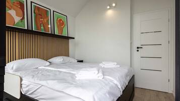 WiFi, bed sheets