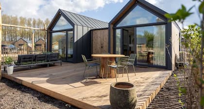Tiny house with a fenced garden in Oud Ade | Garden shed - 8