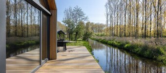 Tiny house by the water in Oud Ade | Tuin van Keet - 25