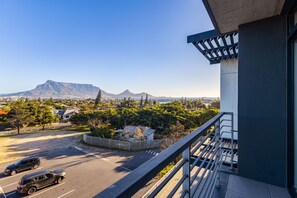 House - Key West 314 by Ctha (Cape Town)