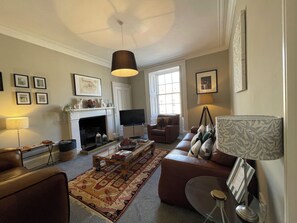 Living area - 62 North, Prime, Central, Stylish,  St Andrews 4 Bed 3 bathroom Townhouse (St Andrews)