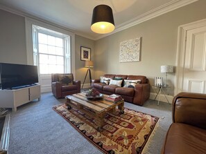 Living area - 62 North, Prime, Central, Stylish,  St Andrews 4 Bed 3 bathroom Townhouse (St Andrews)