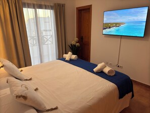 3 bedrooms, iron/ironing board, WiFi, bed sheets - Casa Eden! Your paradise in Playa Blanca (Playa Blanca)