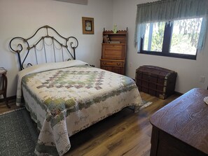WiFi, bed sheets - Private Black Hils Retreat Near Sturgis & Rapid City (Black Hawk)