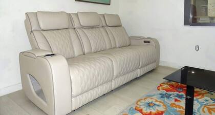 Cozy 1 Bed Apt in Randolph