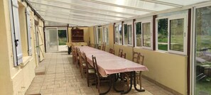Outdoor dining
