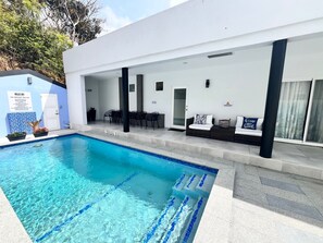 Pool - Villa Joy - Modern 2BR Villa in Hope Estate (Tobago)