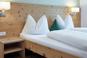 Caja de seguridad en la habitación, cuna de viaje y wifi gratis 
