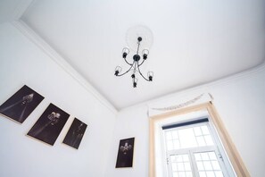 Interior - 1-Bedroom 1 Washroom 1-Doublebed 1-Singlebed 1 Sofabed 1 living Room  Apartment (Lisbon)