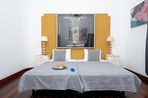 3 Schlafzimmer, Schreibtisch, Bügeleisen/Bügelbrett, kostenloses WLAN