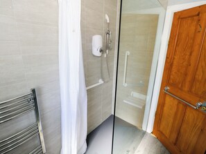 Shower - Cahir Cottage (Ballinrobe)
