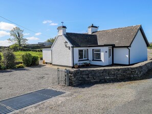Exterior - Cahir Cottage (Ballinrobe)