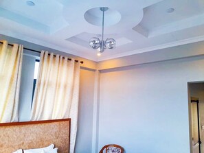Habitació doble estàndard | Escriptori, espai de treball apte per a portàtils i wifi gratuïta 