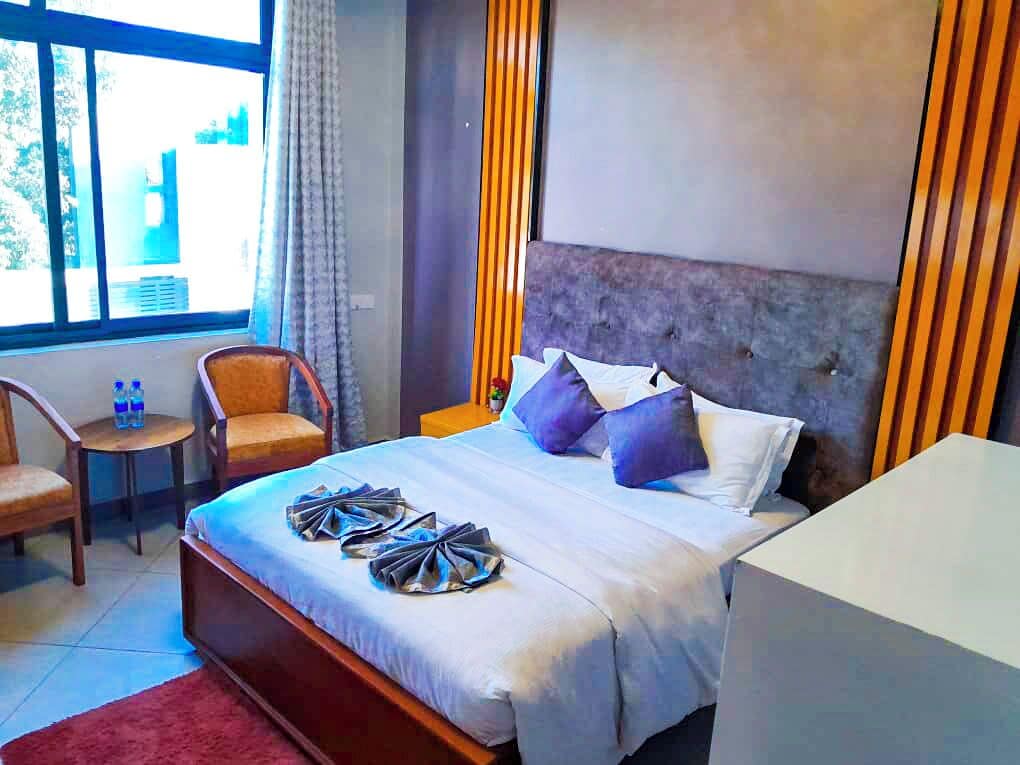 Deluxe Double Room | Desk, laptop workspace, free WiFi