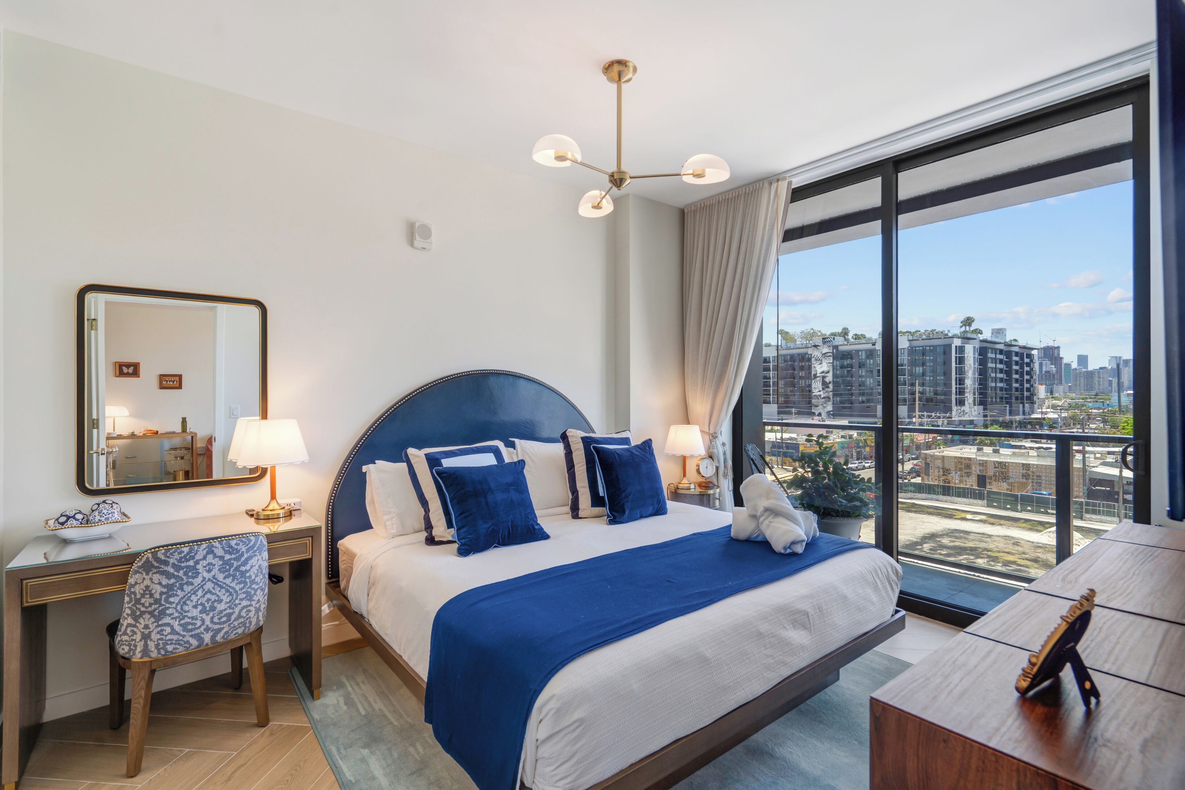 City Apartment, City View | Free WiFi