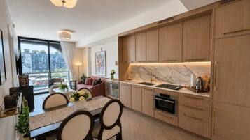 City Apartment, City View | Dining room