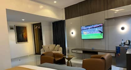 Emilton Hotel