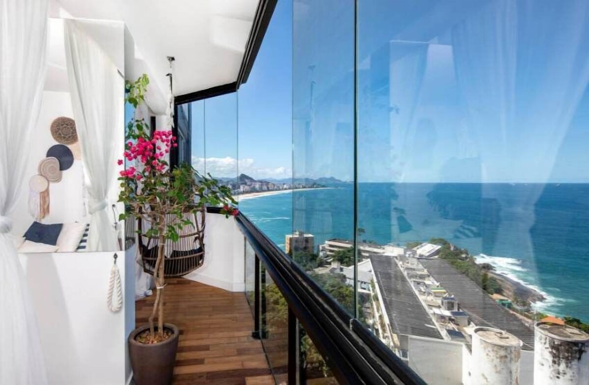 Host profile image