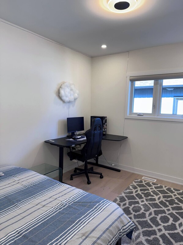 House, 3 Bedrooms, Accessible, Private Pool | Interior - Cozy Lakefront House Retreat For Families&friends (Georgina)