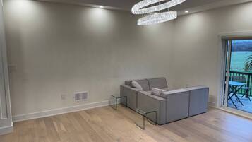 House, 3 Bedrooms, Accessible, Private Pool | Living area