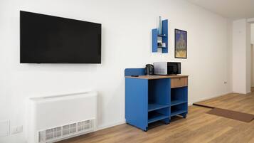 Standardzimmer, 1 Queen-Bett und Schlafsofa, Mikrowelle | Innenbereich