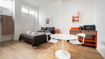 Standard-Doppelzimmer, Mikrowelle