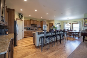 Private kitchen - Beautiful Farm House with Hot Tub, Game Room and More! (Rathdrum)