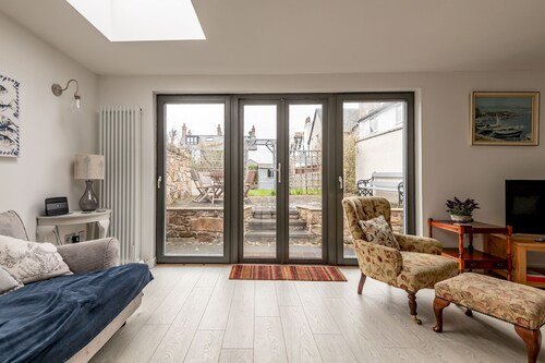 Devon Cottage | Elie