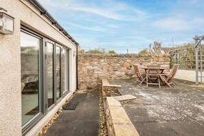 Outdoor dining - Devon Cottage | Elie (Elie)