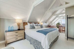 Een strijkplank/strijkijzer, wifi, beddengoed