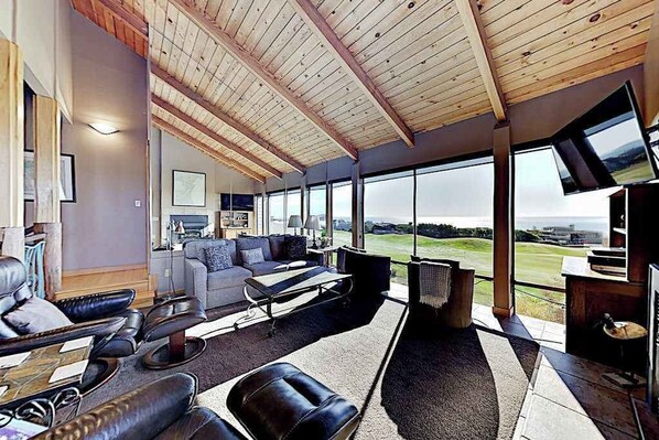 TV, fireplace, offices - Bodega Bay Oceanview Home with Hot Tub & Sauna (Bodega Bay)