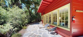 Secluded Forest Home near Guerneville with Hot Tub