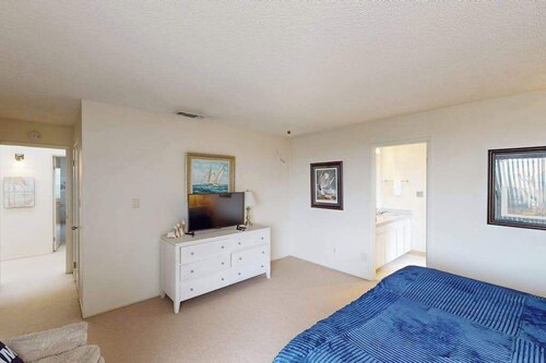 Bodega Bay Oceanview Game Room Retreat & Pool