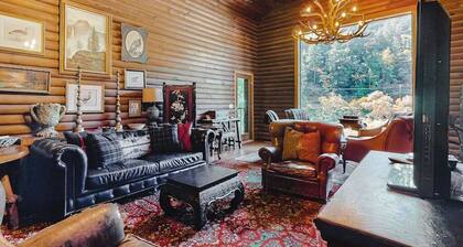 Guerneville Dog-Friendly Riverfront Lodge with Hot Tub