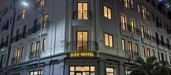July Hotel Quang Binh