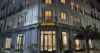 July Hotel Quang Binh