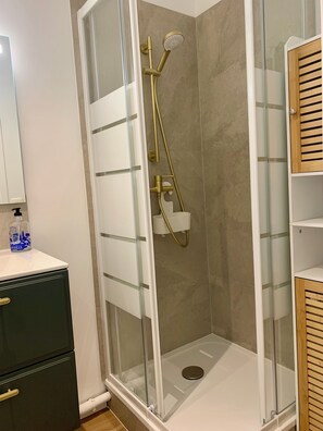 Dusche, Haartrockner