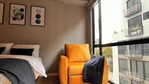 1 soverom, strykejern/-brett, wi-fi og sengetøy