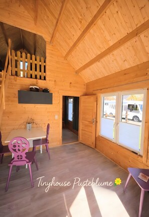 Dining - Tiny House Pusteblume with Private Terrace, Wi-Fi, and Air Conditioning (Wesseln)