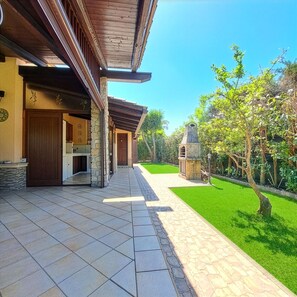 Terrace/patio - The Sea House - The Sea House Campofelice Beach - a stone's throw from the beach (Piana Calzata)
