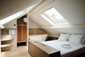 4 chambres, fer et planche à repasser, Wi-Fi gratuit, draps fournis