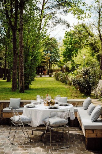 COTTAGE GABRIELLE, 
Au l'orée de Barbizon et de la forêt de Fontainebleau