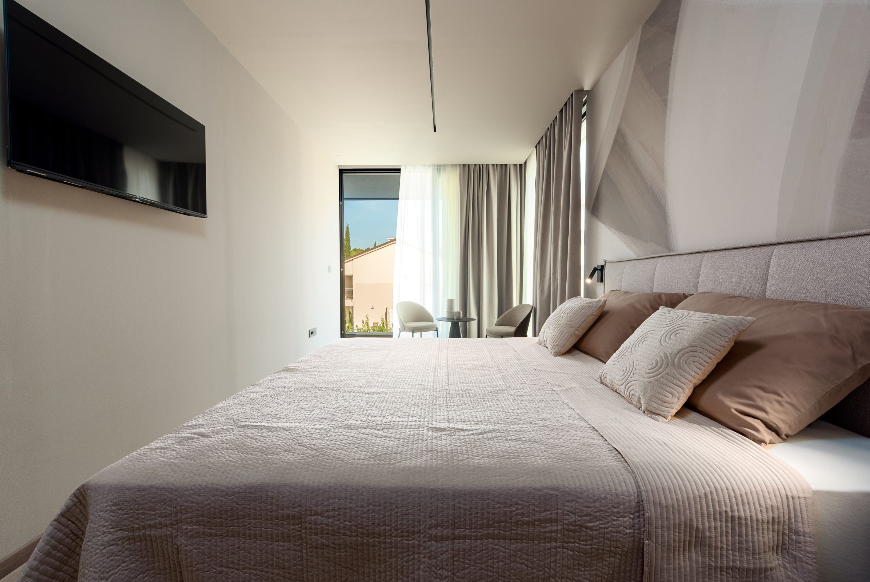 4 bedrooms