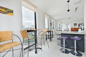 Dining - Stylish2BD Penthouse Panoramic Views Nth Melbourne (North Melbourne)