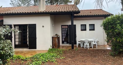 Quiet house near the ocean