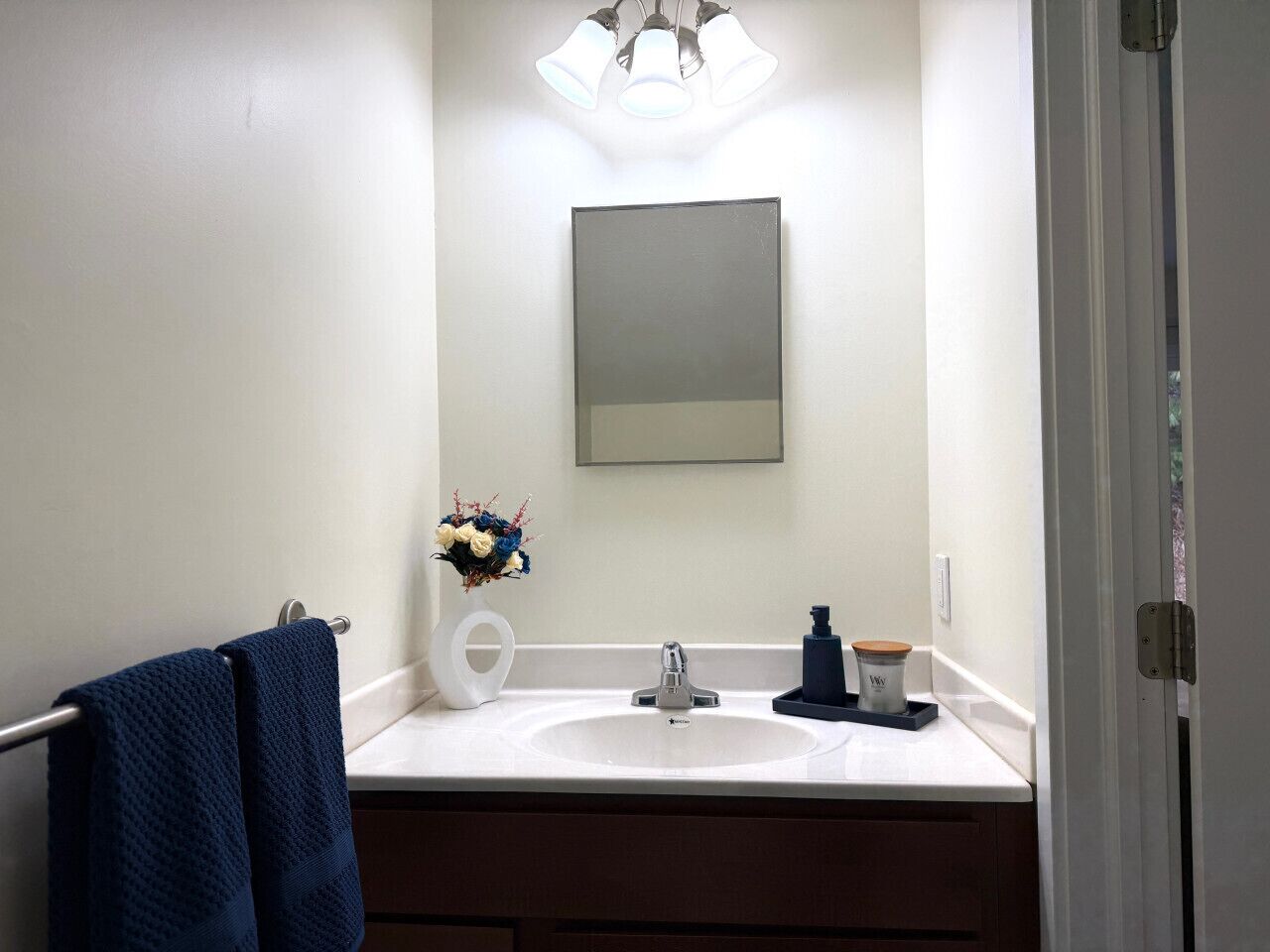 Hair dryer, towels