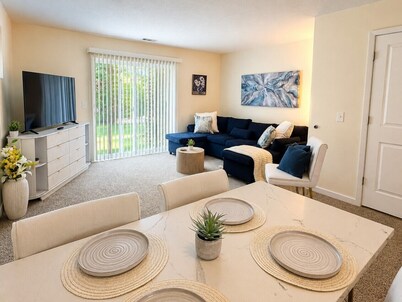 Holiday Village Townhomes – 3889
