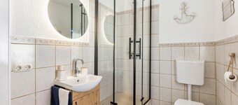 Holiday Home 'Pinki' in Kölzenhain with Private Garden and Wi-Fi