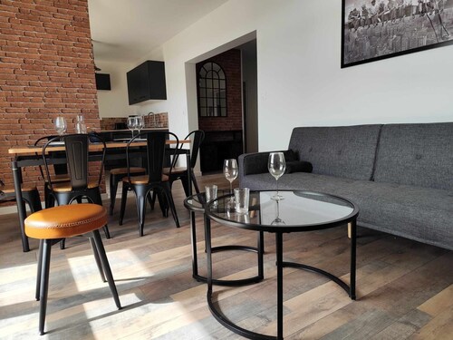 Apartment „3 Schlafzimmer nahe Palais“ mit Bergblick, WLAN und Klimaanlage
